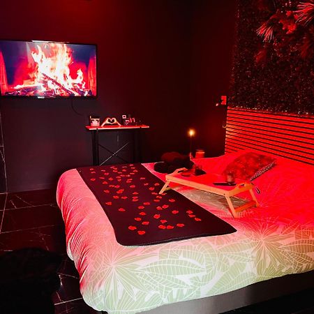 Jungle Love Room De L Hermitage Tournon-sur-Rhone Luaran gambar