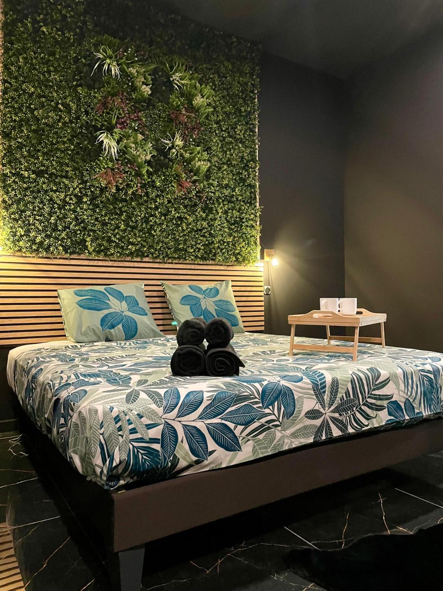 Jungle Love Room De L Hermitage Tournon-sur-Rhone Luaran gambar